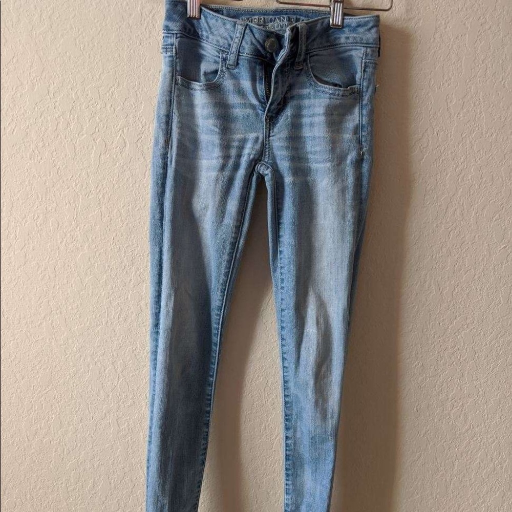 Super stretch American eagle jeans
